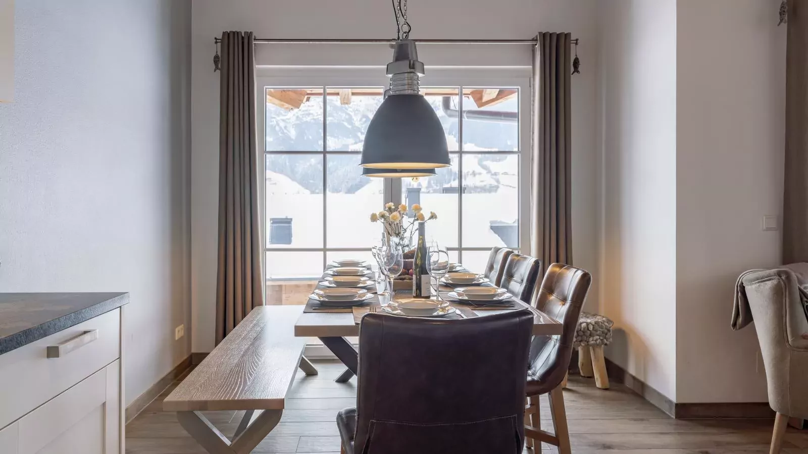 Luxury Tauern Suite Walchen-Kaprun 7-Dining room