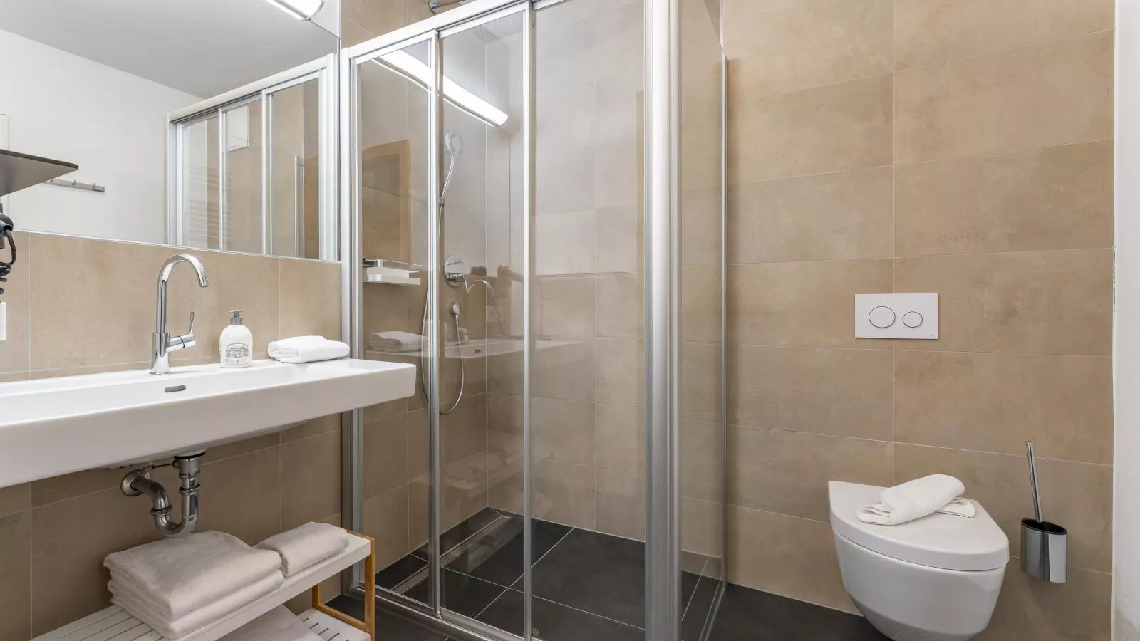 Luxury Tauern Suite Walchen Kaprun 6-Bathroom