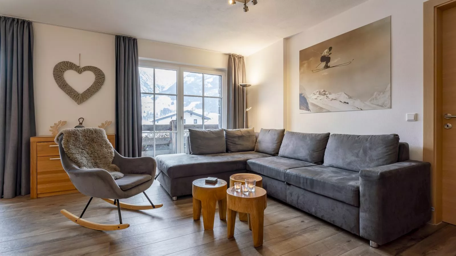 Luxury Tauern Suite Walchen Kaprun 1-Living room