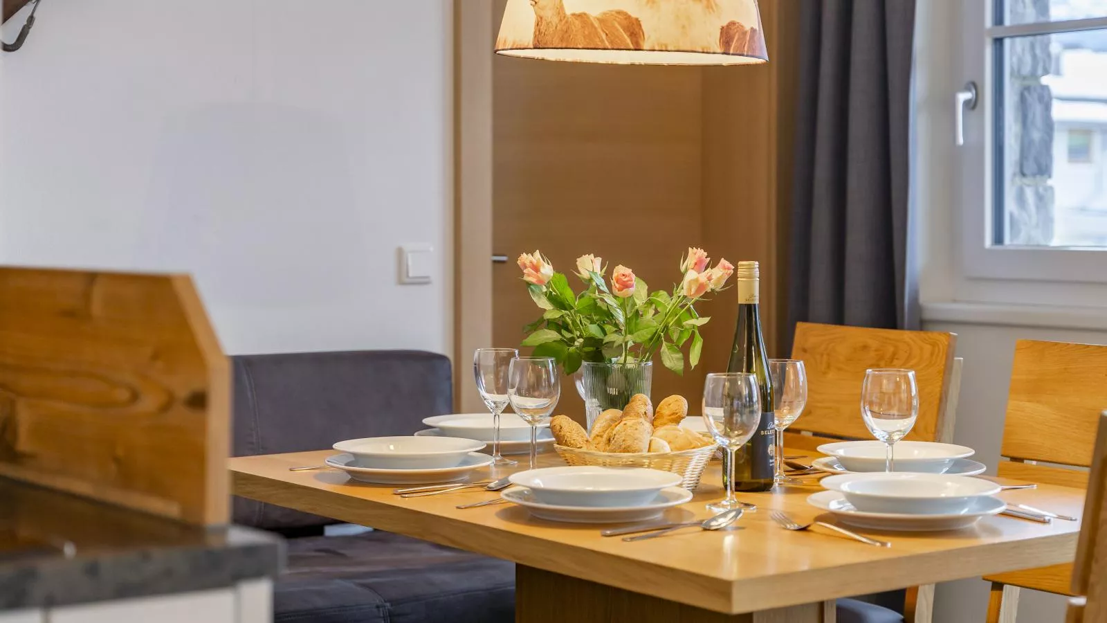 Luxury Tauern Suite Walchen Kaprun 1-Dining room