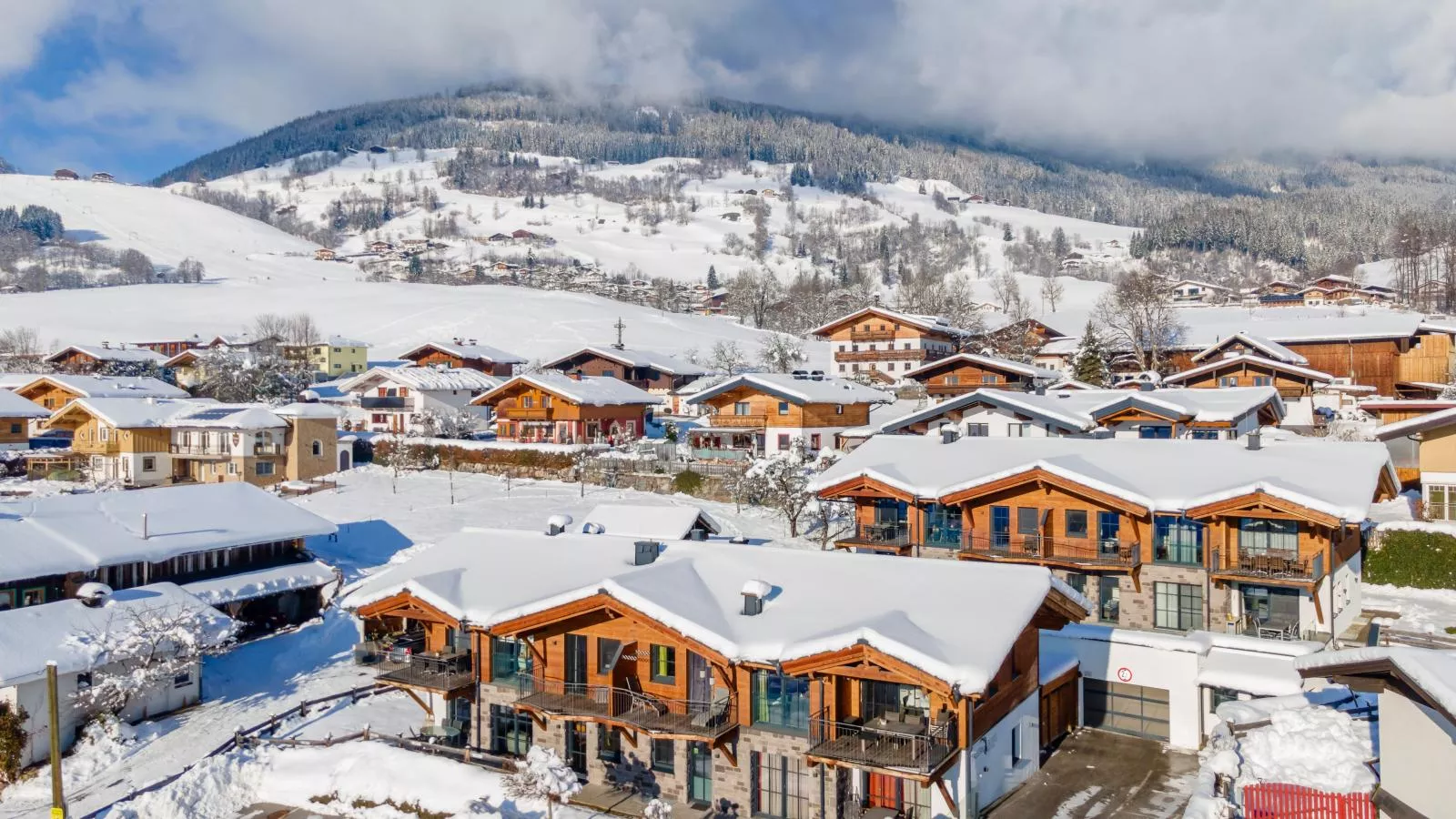 Luxury Tauern Suite Walchen Kaprun 1-Exterior winter