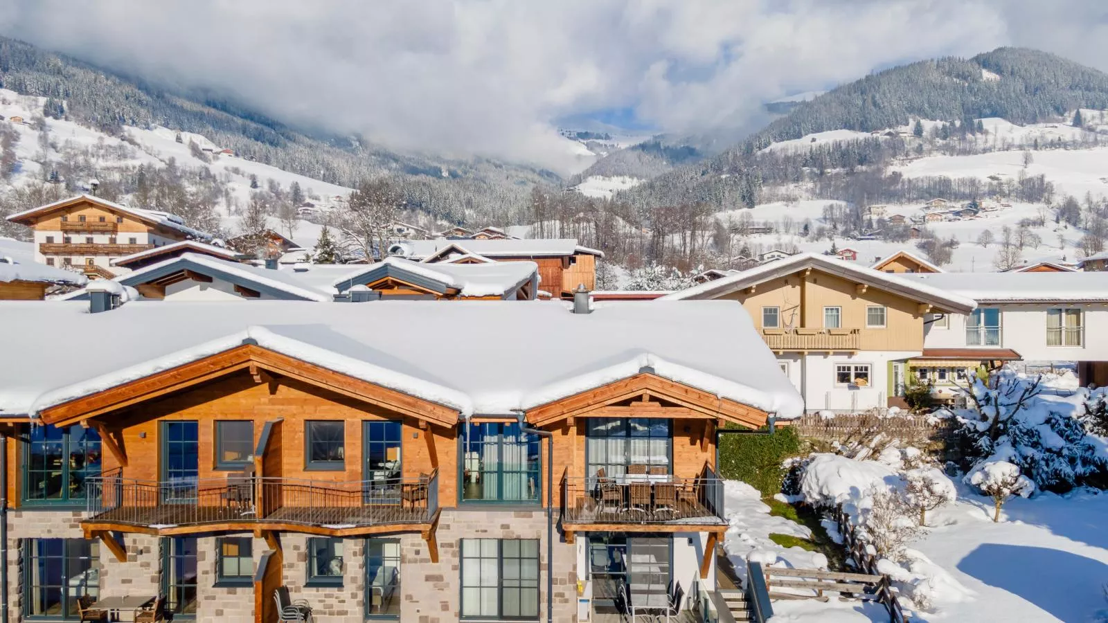 Luxury Tauern Suite Walchen Kaprun 1-Exterior winter