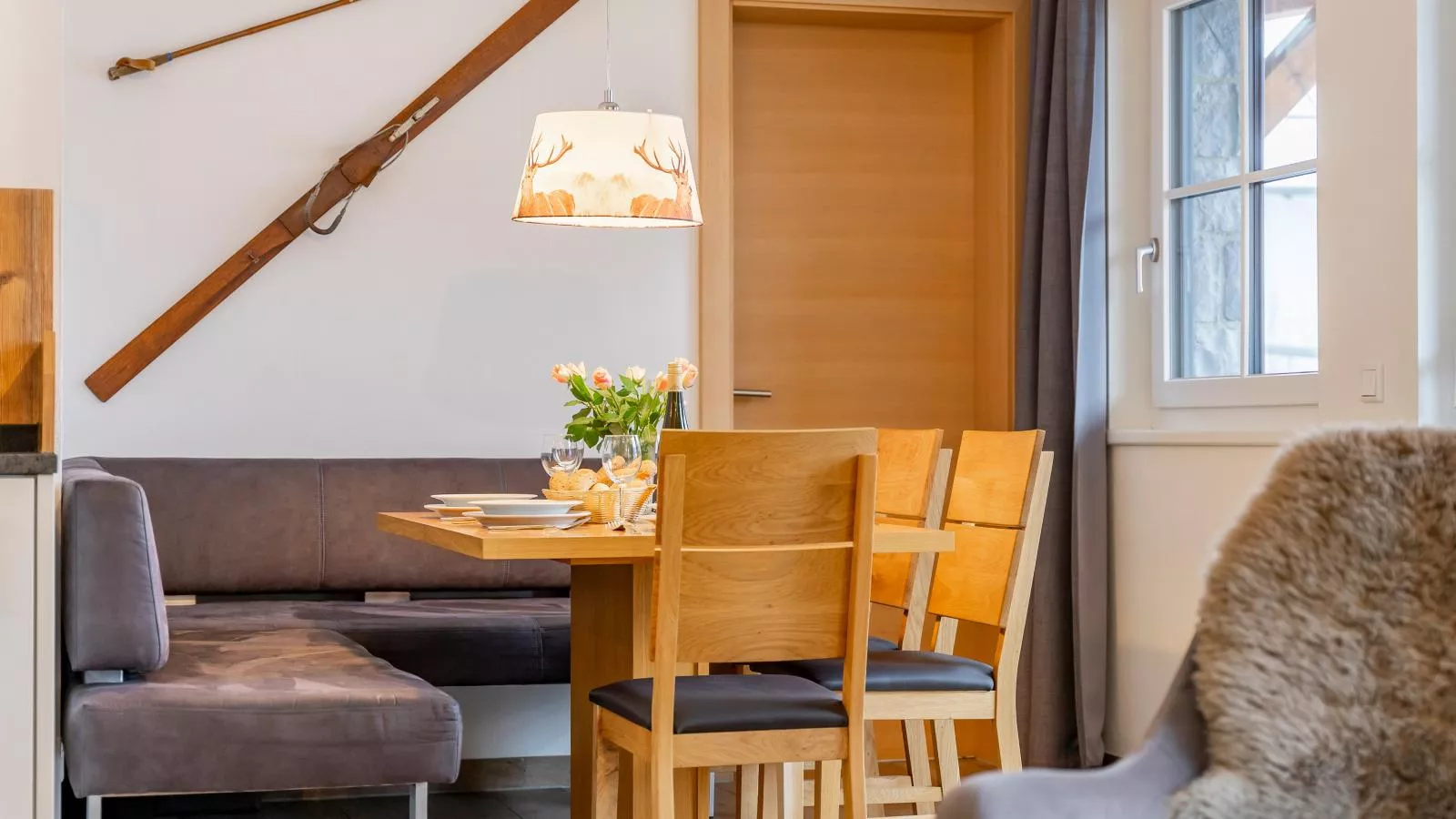 Luxury Tauern Suite Walchen Kaprun 1-Dining room