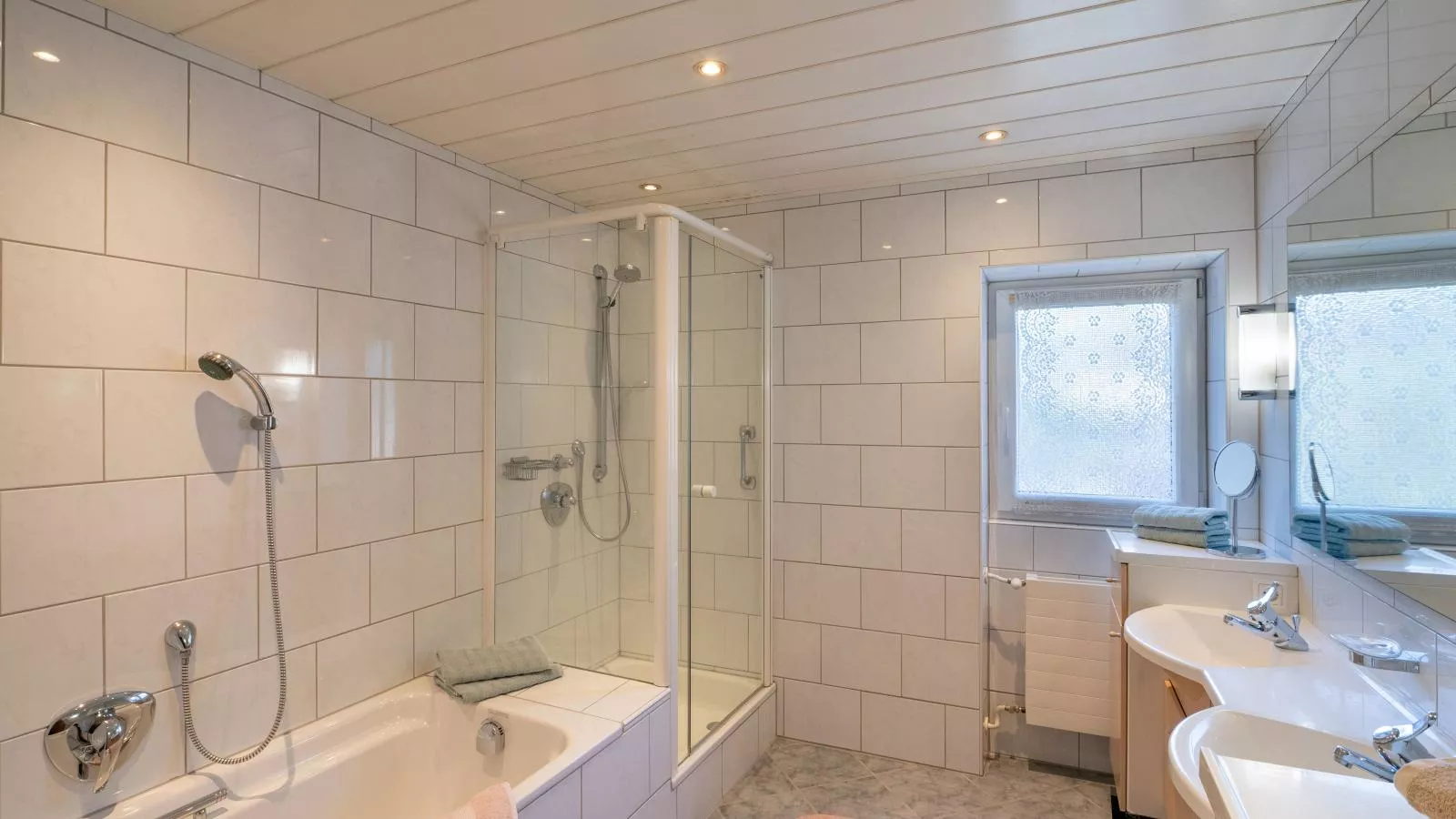 Föchlhaus am Marktgraben-Bathroom