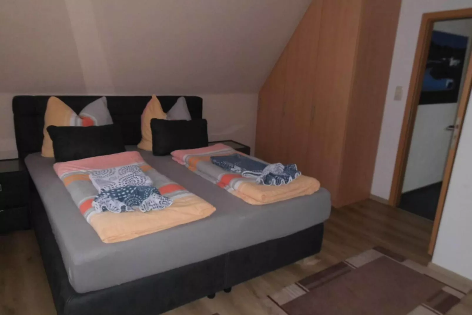 45510-Bedroom