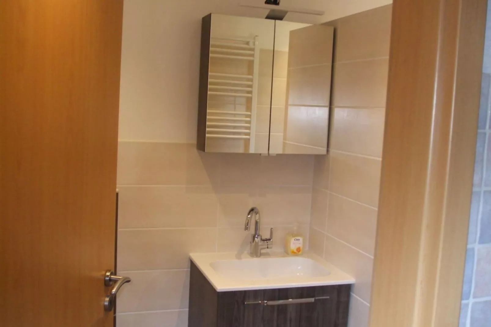 45510-Bathroom