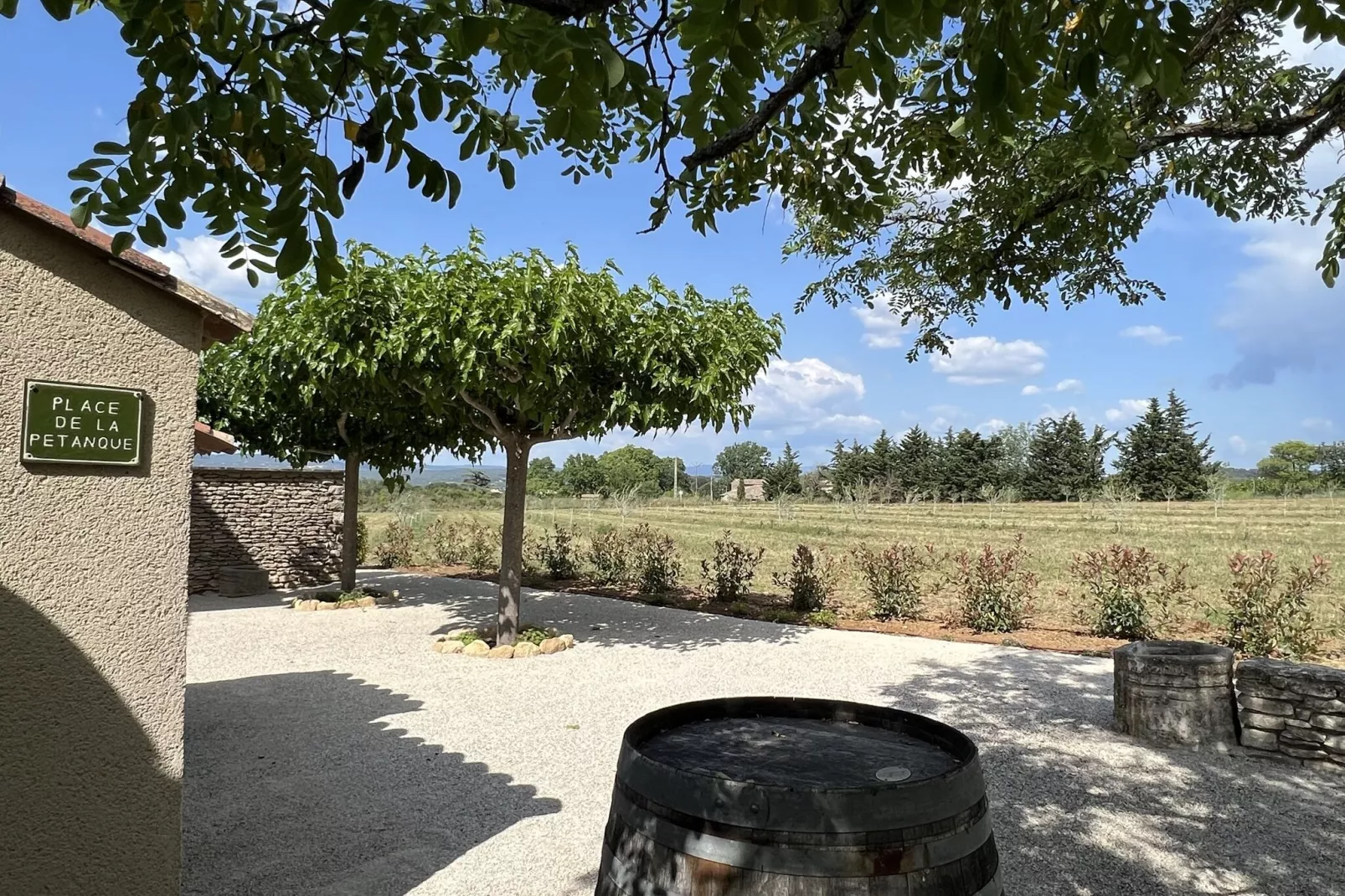 Mas Opideum-Facilities