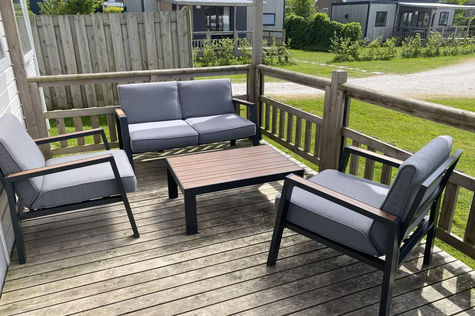 Chalet Grytsje-Terrace balcony