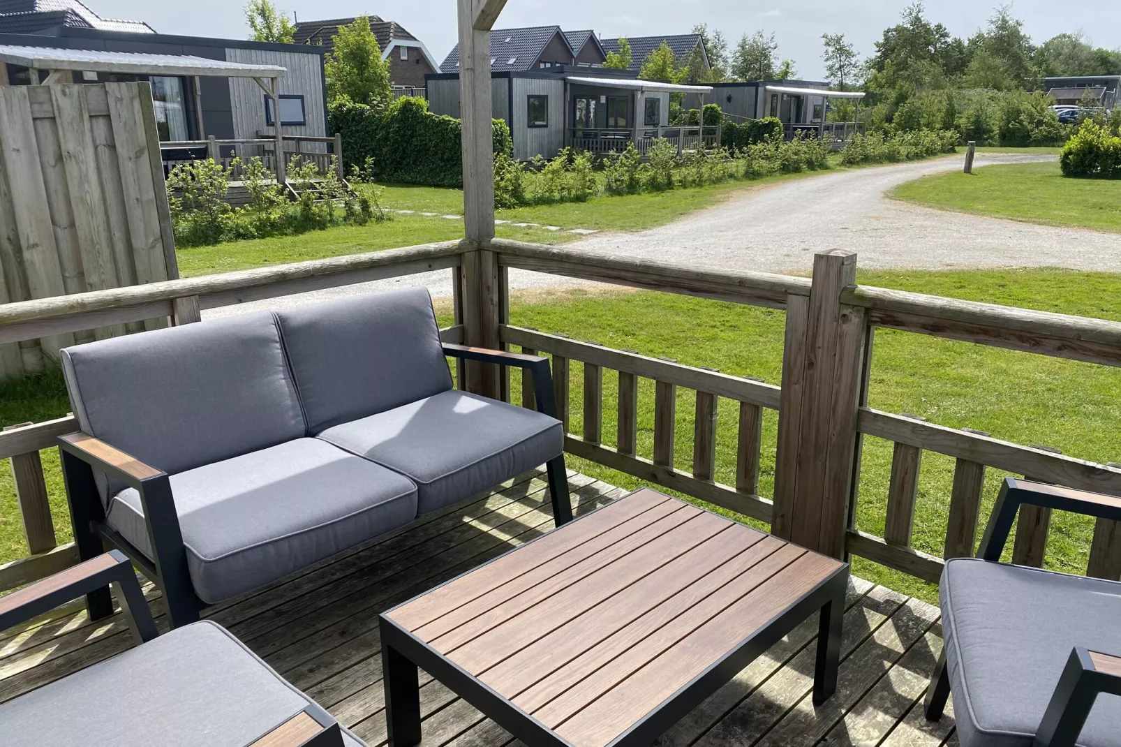 Chalet Grytsje-Terrace balcony