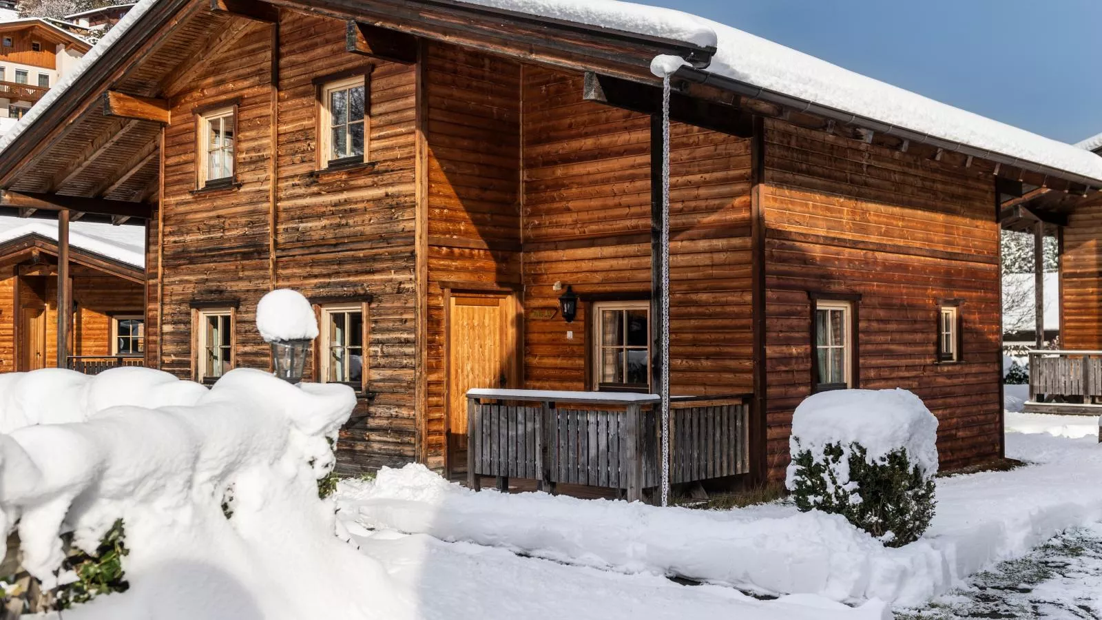 Urige Doppelhaushälfte 6-Exterior winter