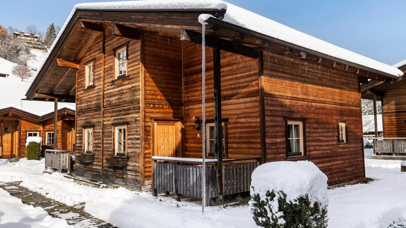 Urige Doppelhaushälften 1 und 2-Exterior winter