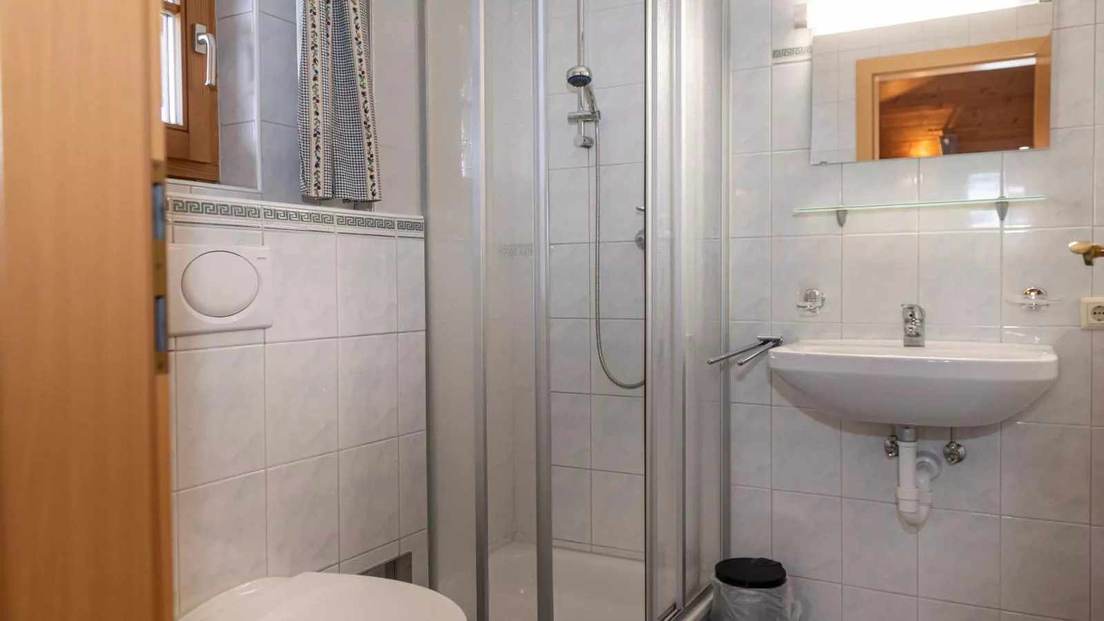 Urige Doppelhaushälfte 9-Bathroom