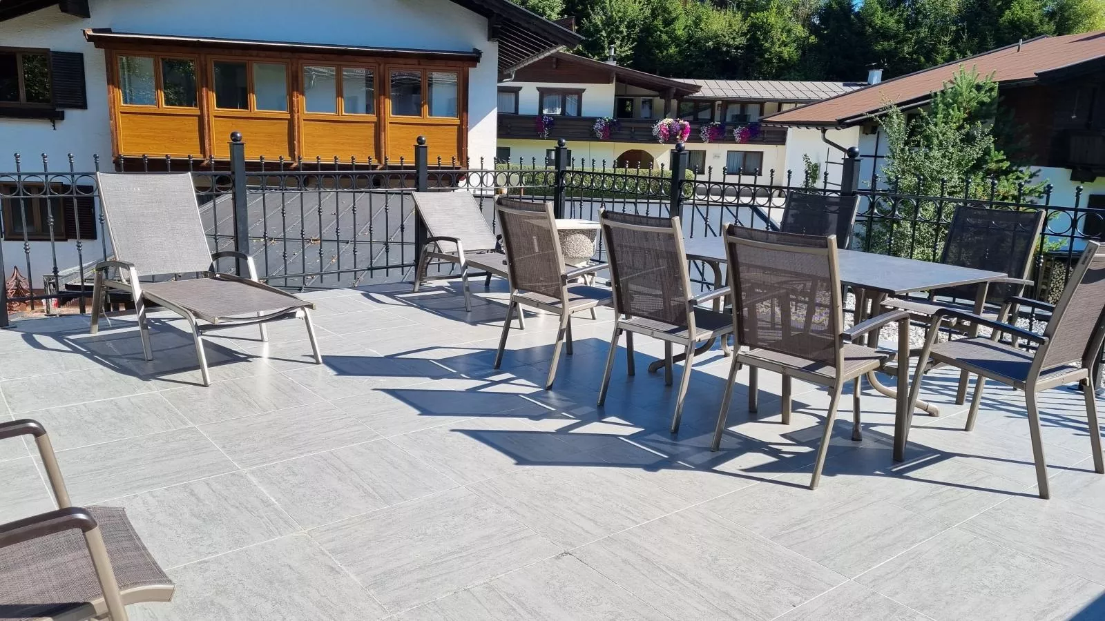 Wald TOP 2-Exterior summer