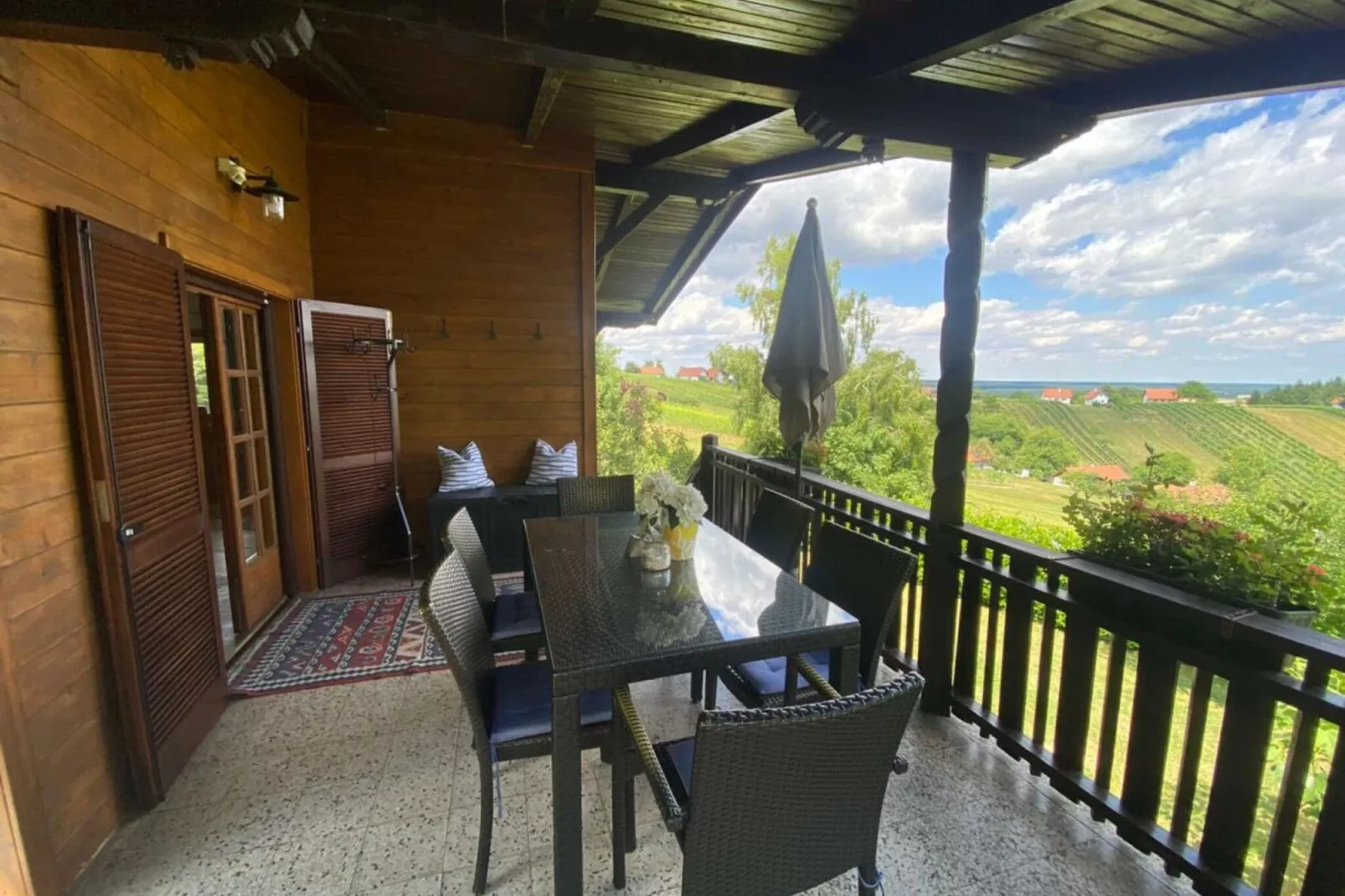 11770-Terrace balcony