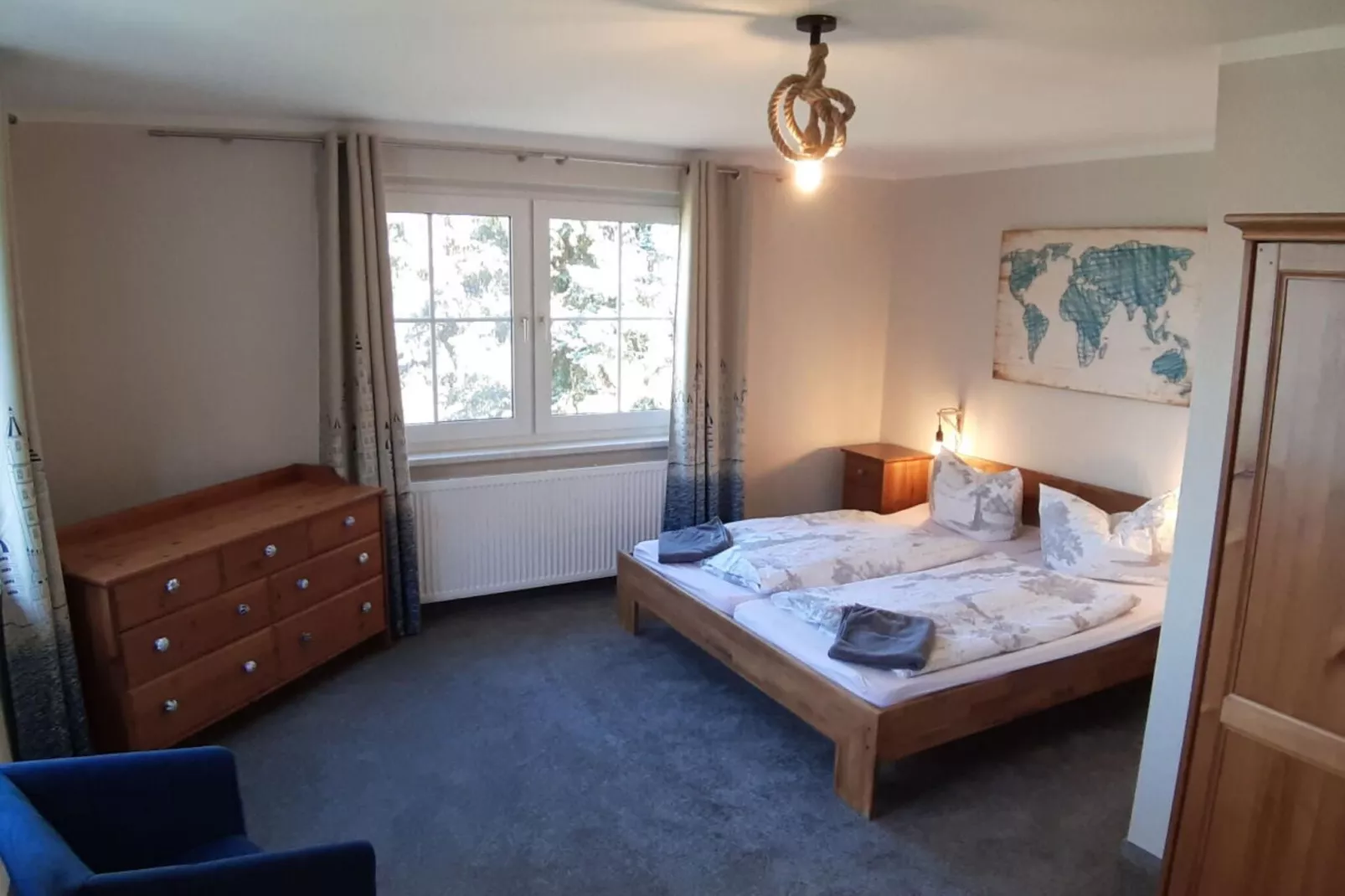 6582-Bedroom