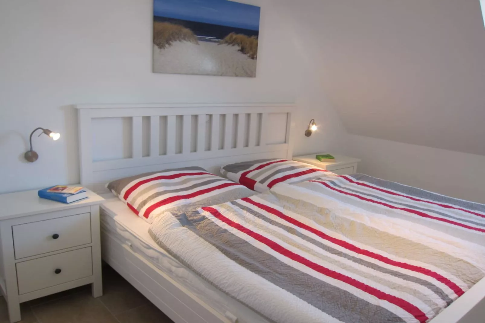54678-Bedroom