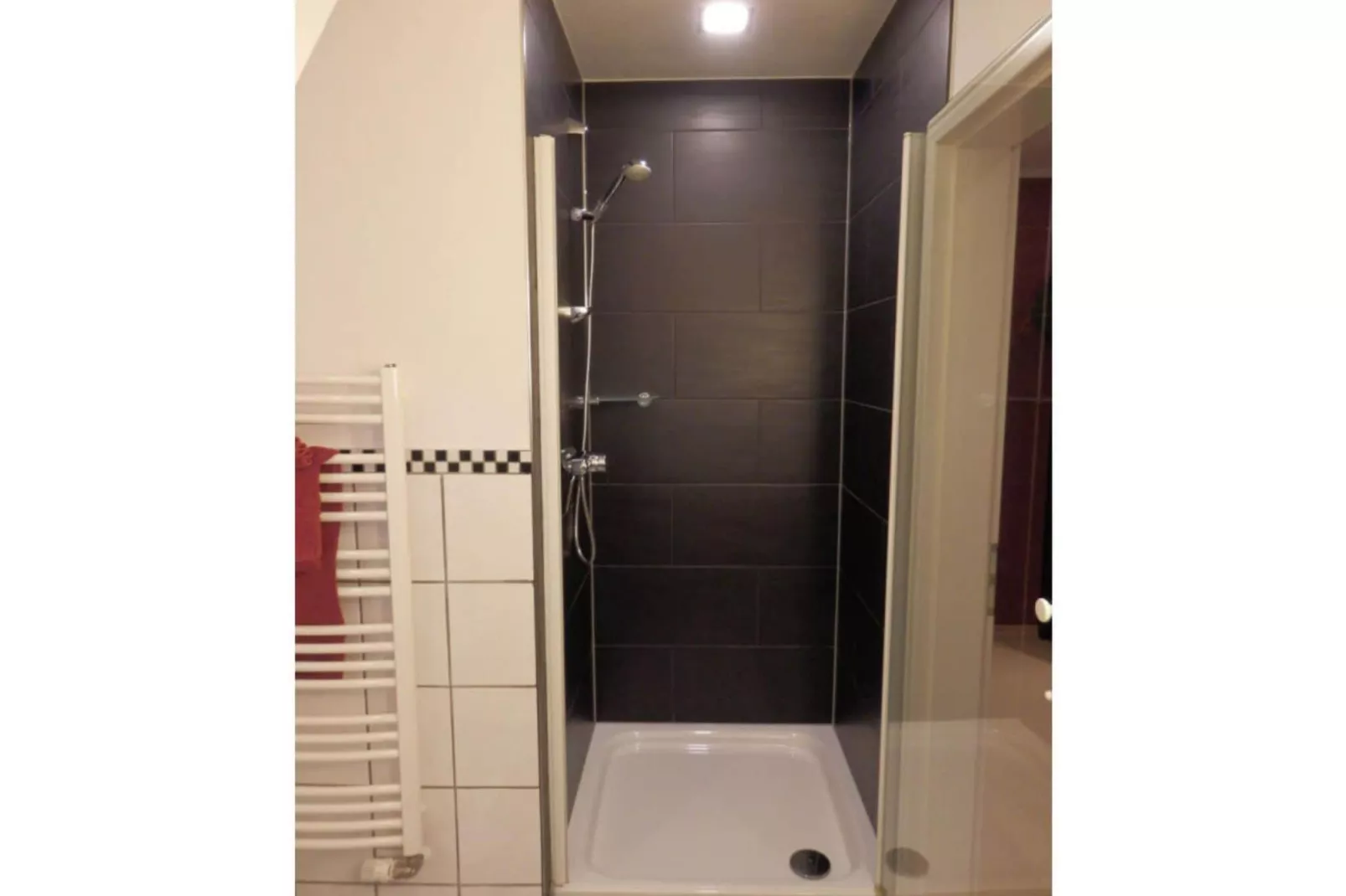 10824-Bathroom