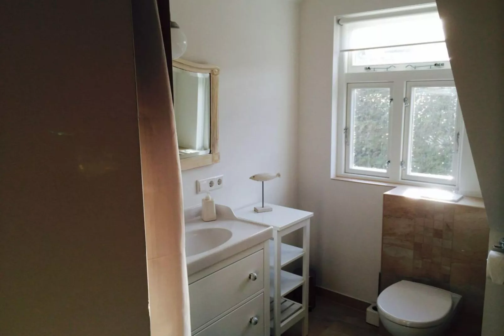 53713-Bathroom