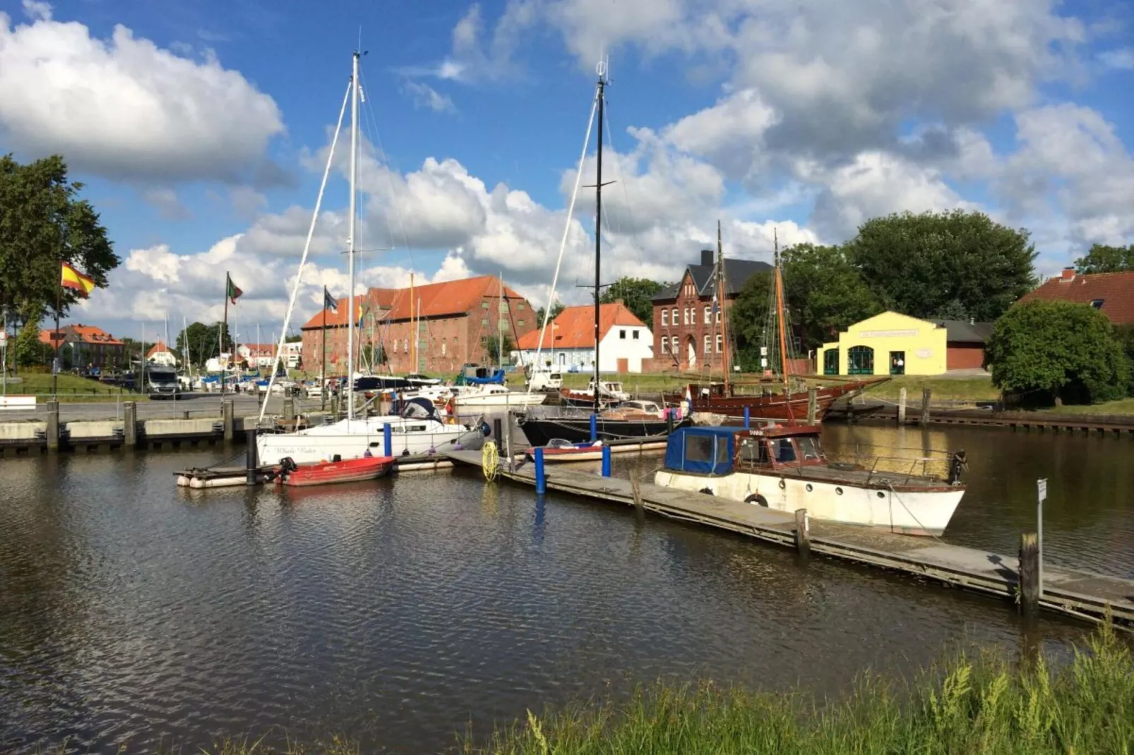 53713-View summer