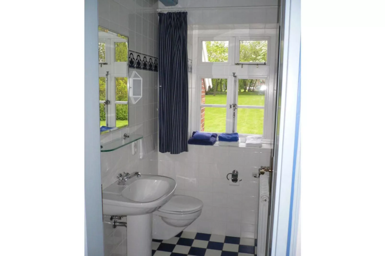 5231-Bathroom
