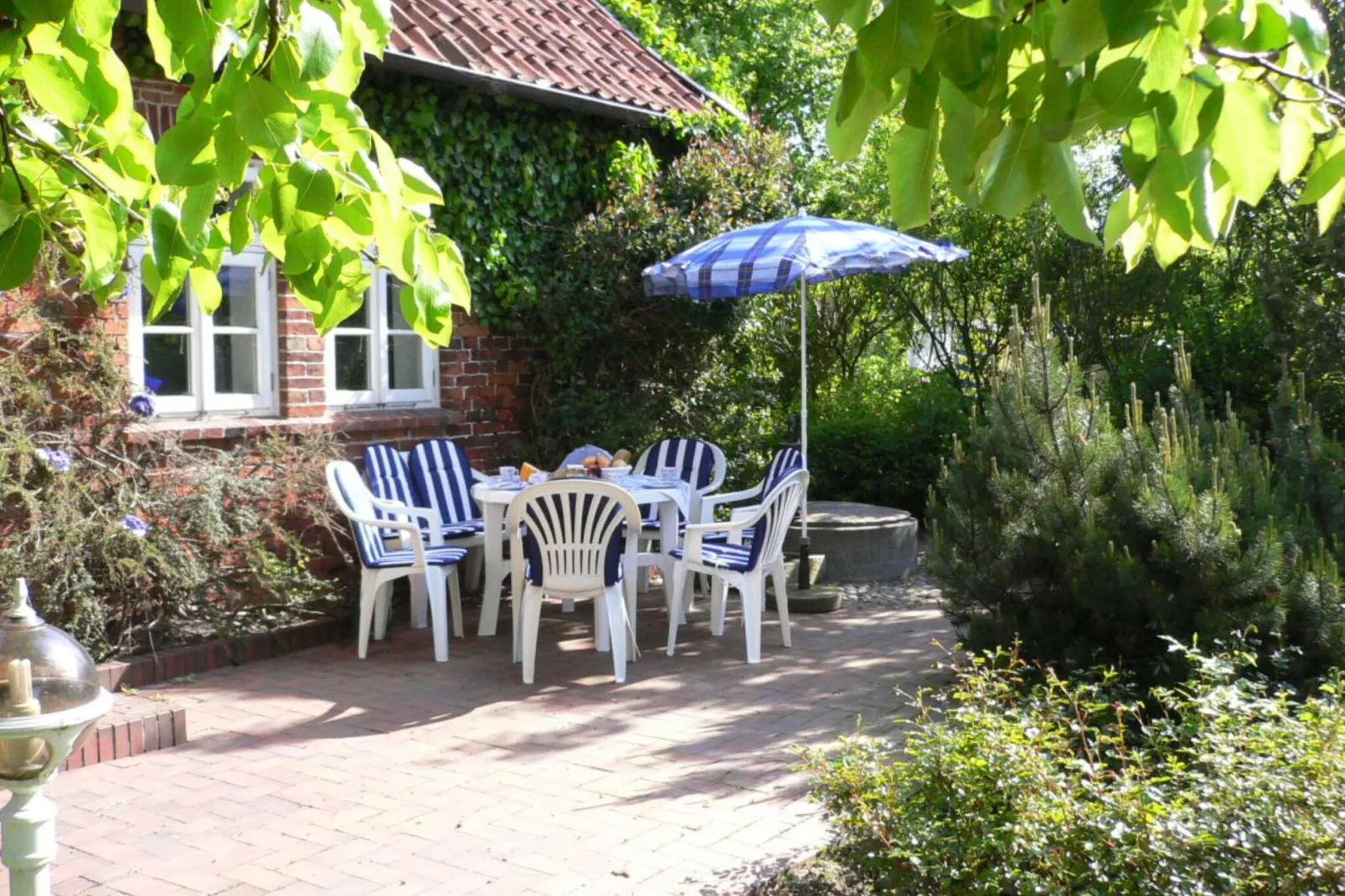 5231-Gardens summer
