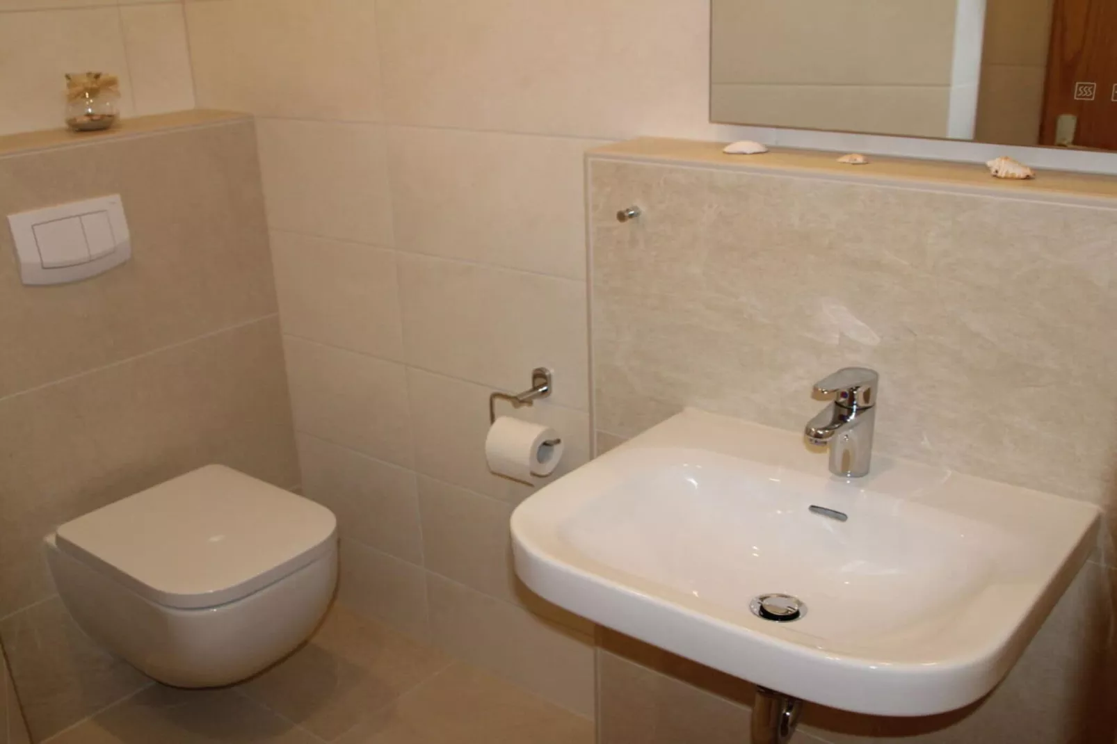 40217-Bathroom