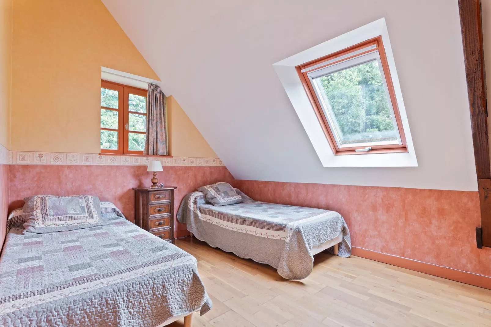 L'Eguillere-Bedroom
