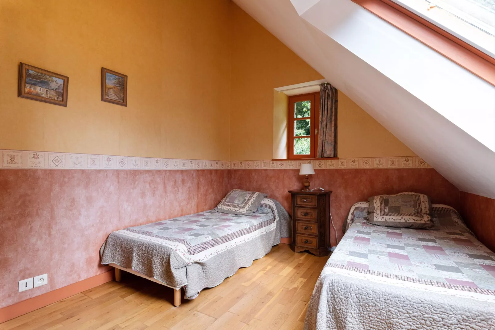 L'Eguillere-Bedroom