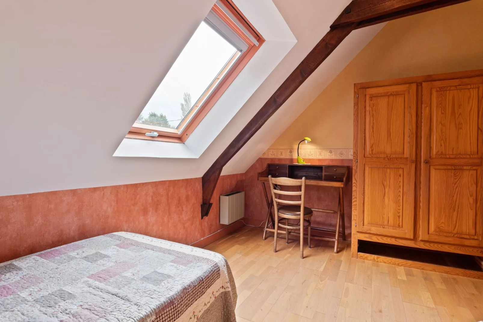 L'Eguillere-Bedroom