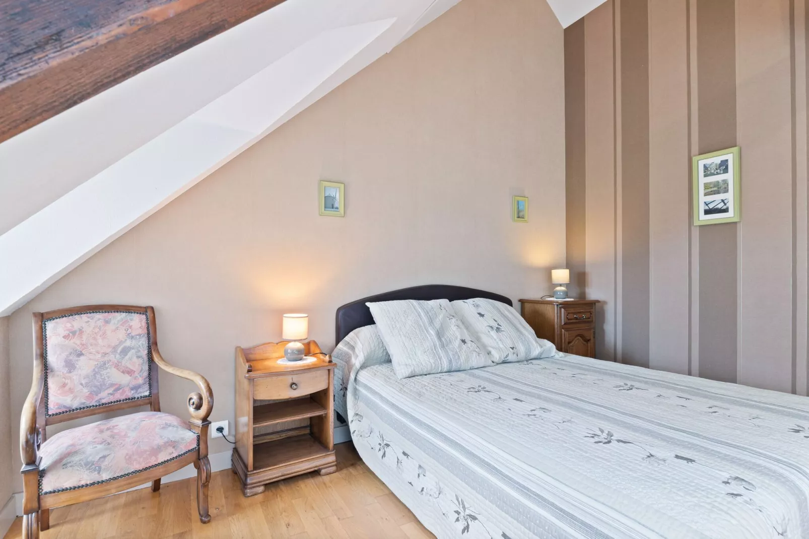 L'Eguillere-Bedroom