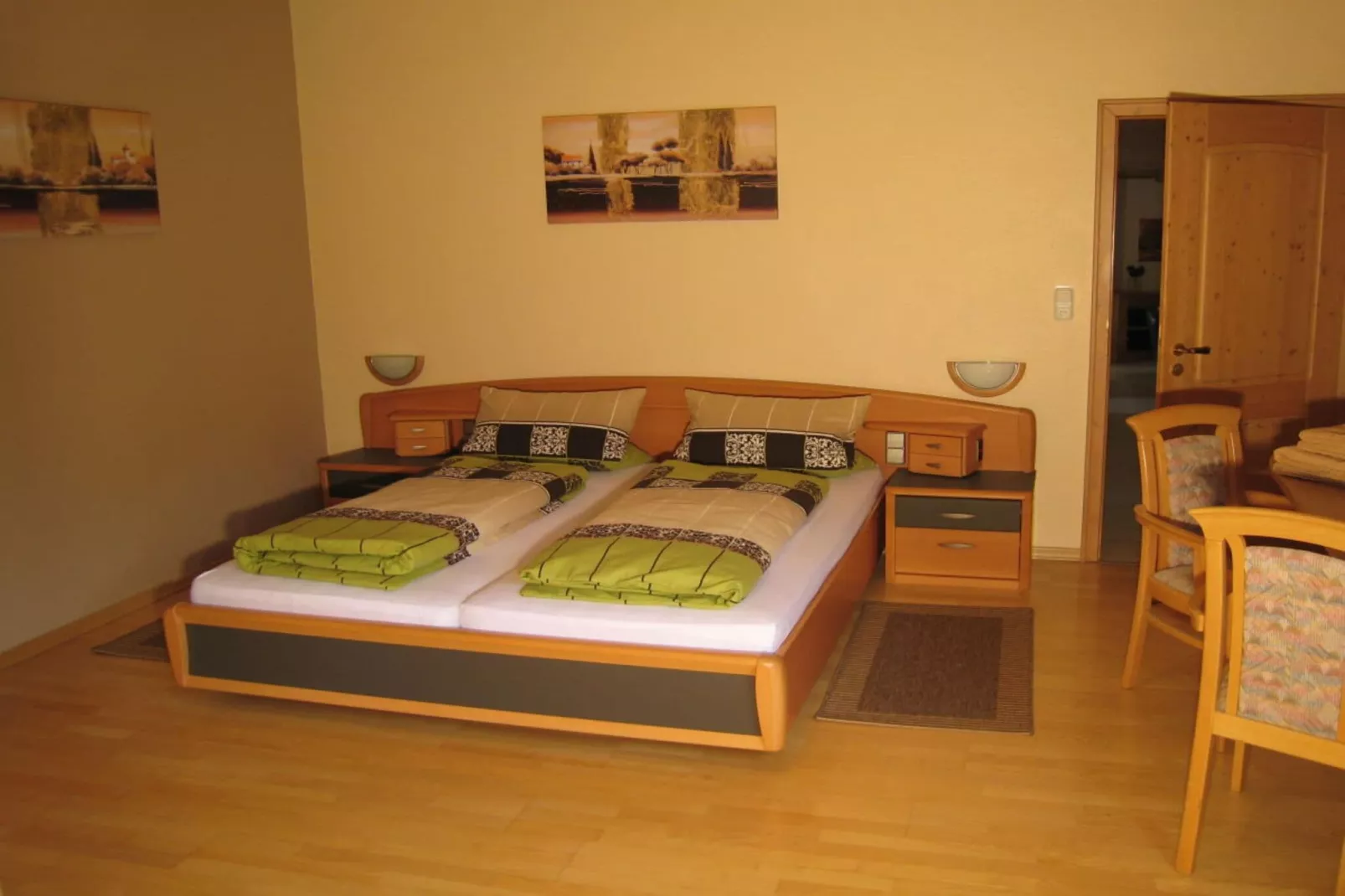 49116-Schlafzimmer