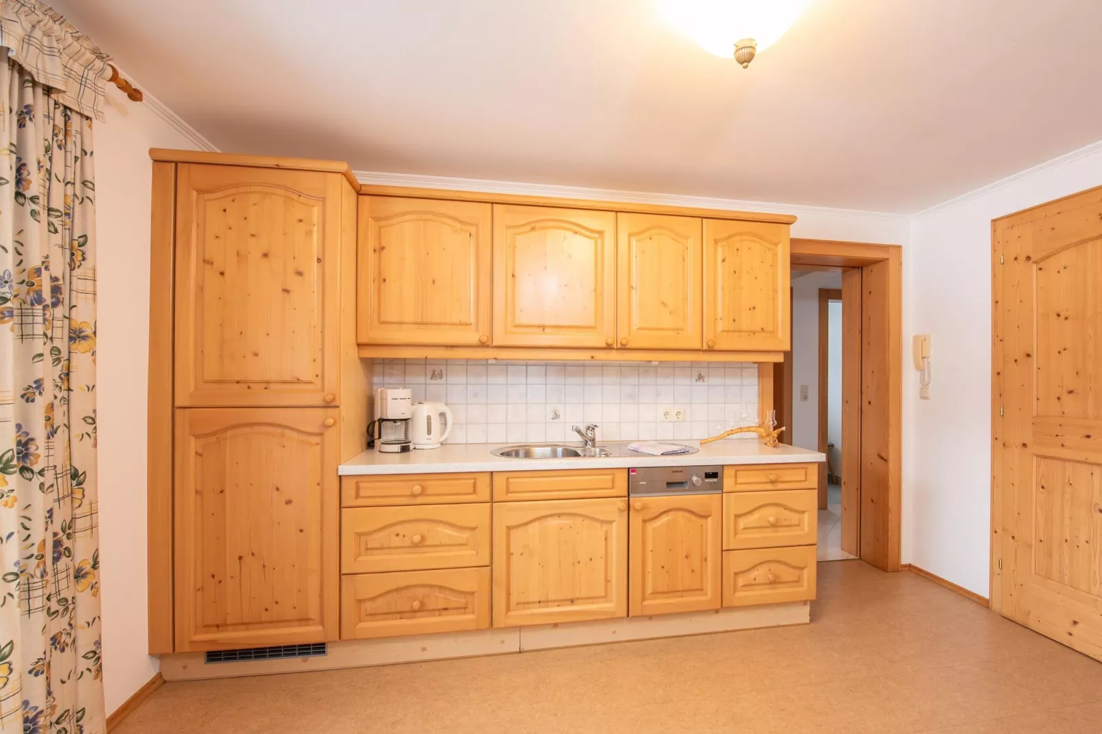 Ferienwohnungen Johann und Eva-Kitchen