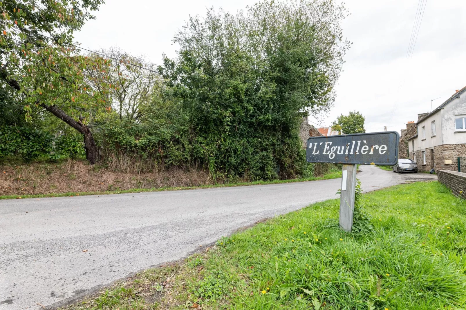 L'Eguillere-Areas summer 1km