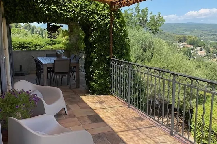 Grand Coeur-Terrassenbalkon