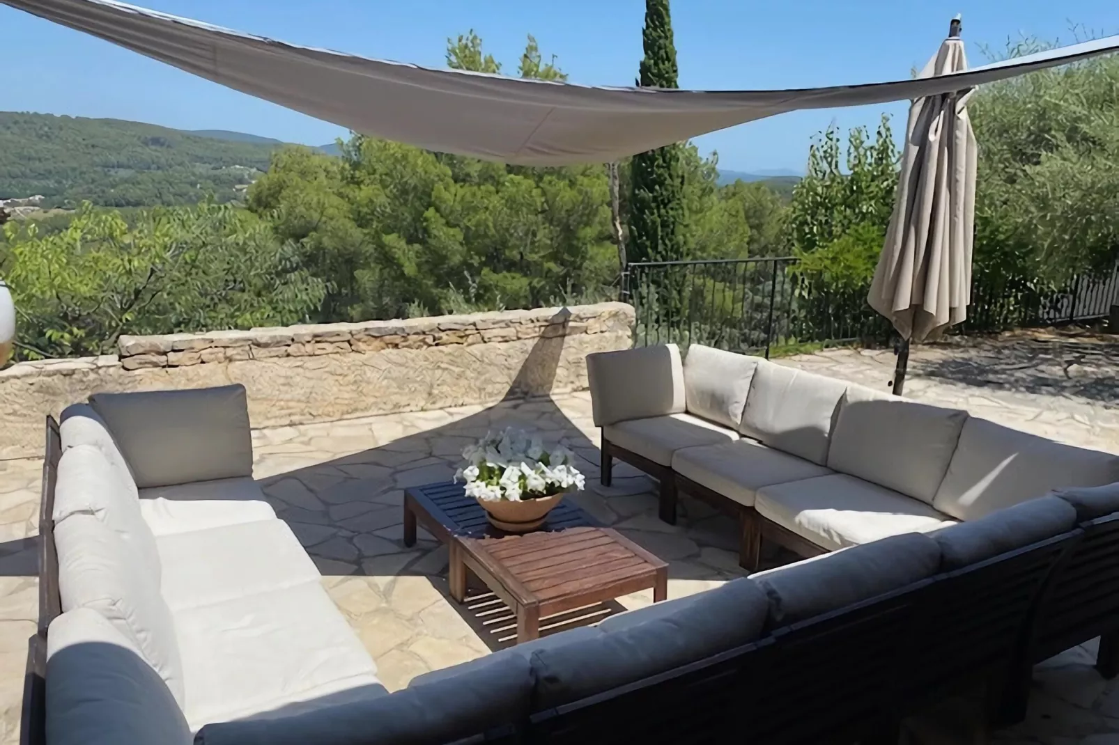 Grand Coeur-Terrassenbalkon
