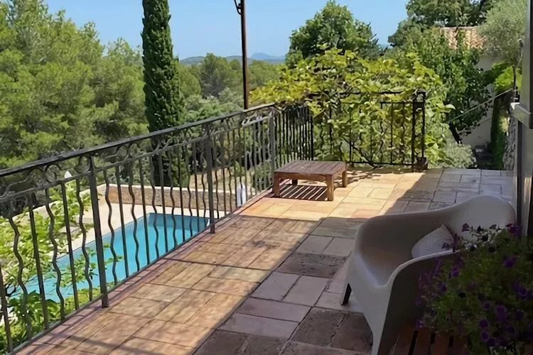 Grand Coeur-Terrassenbalkon