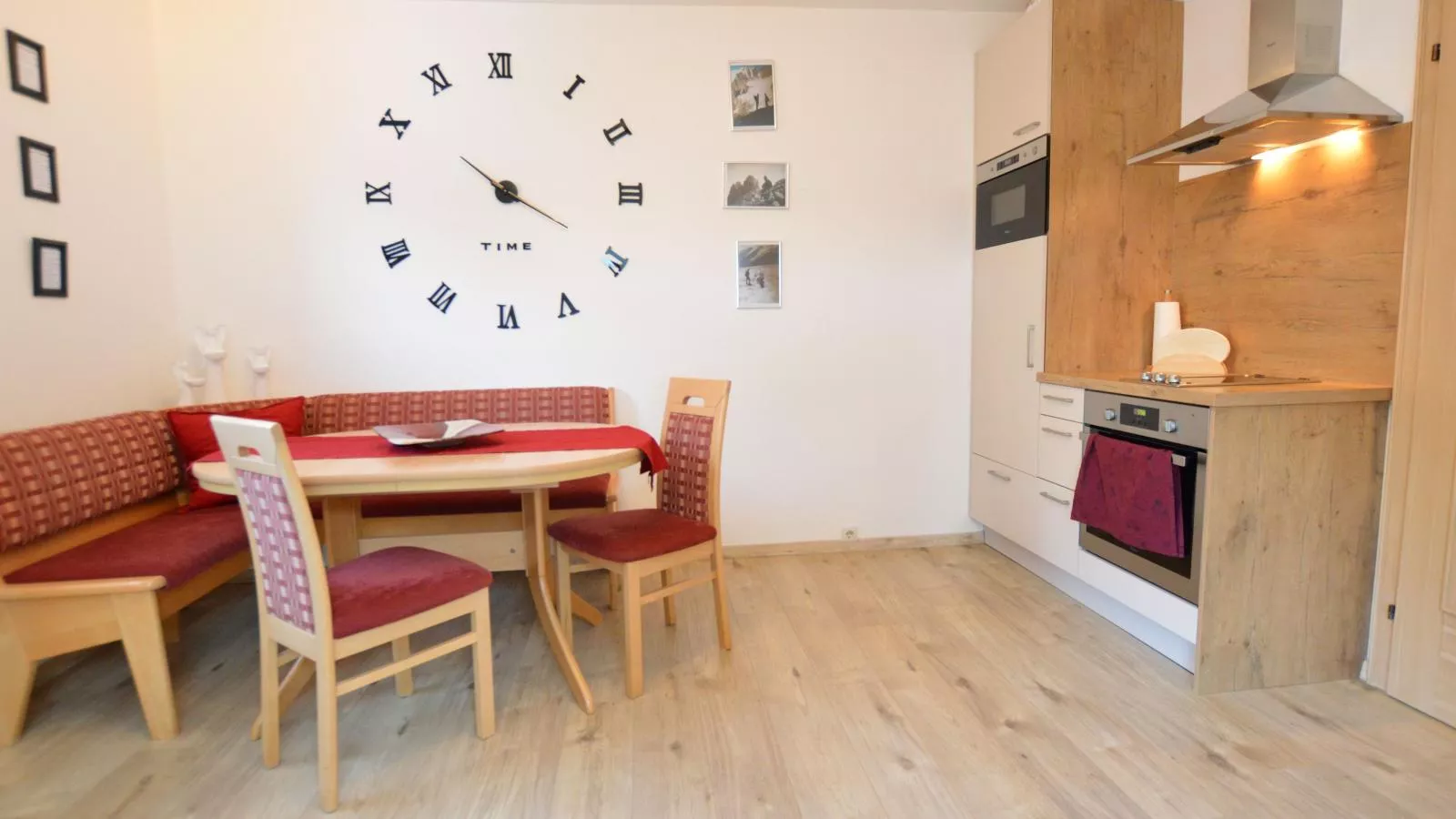 Hoellerhof basic-Dining room