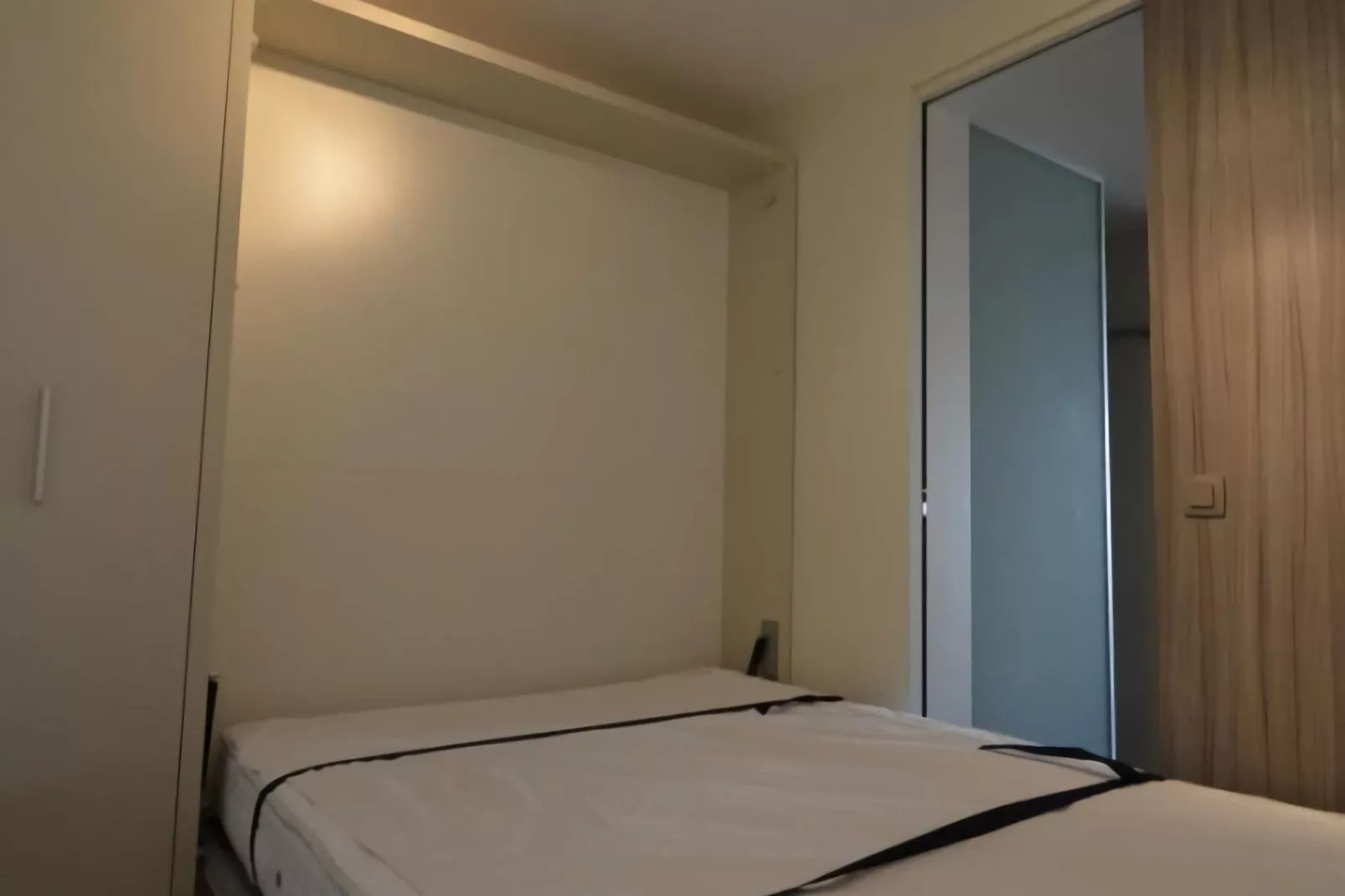 PLAZA H/0713-Bedroom