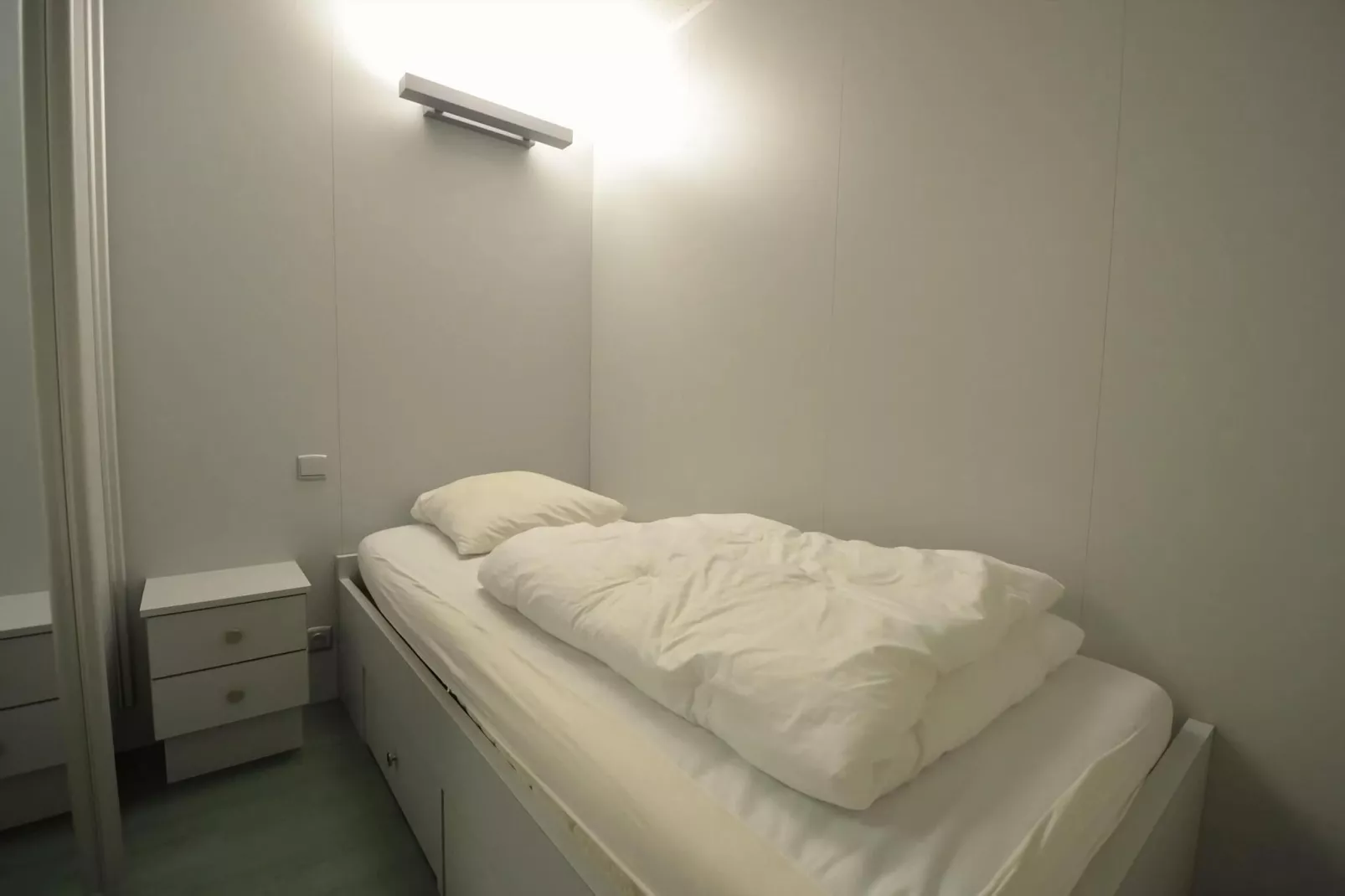 PLAZA J/2941-Bedroom
