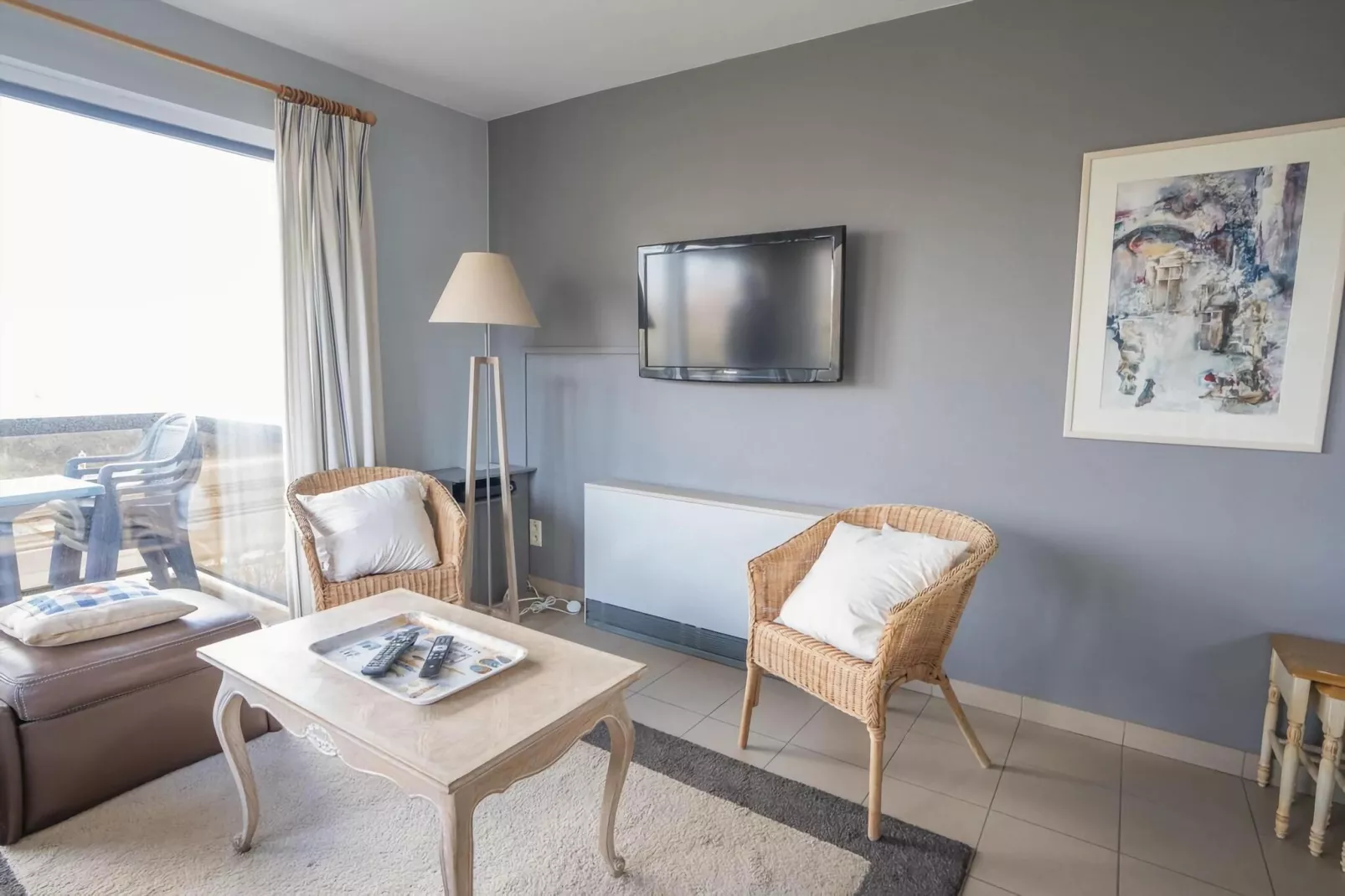 PLAZA Z/Z14-Living room
