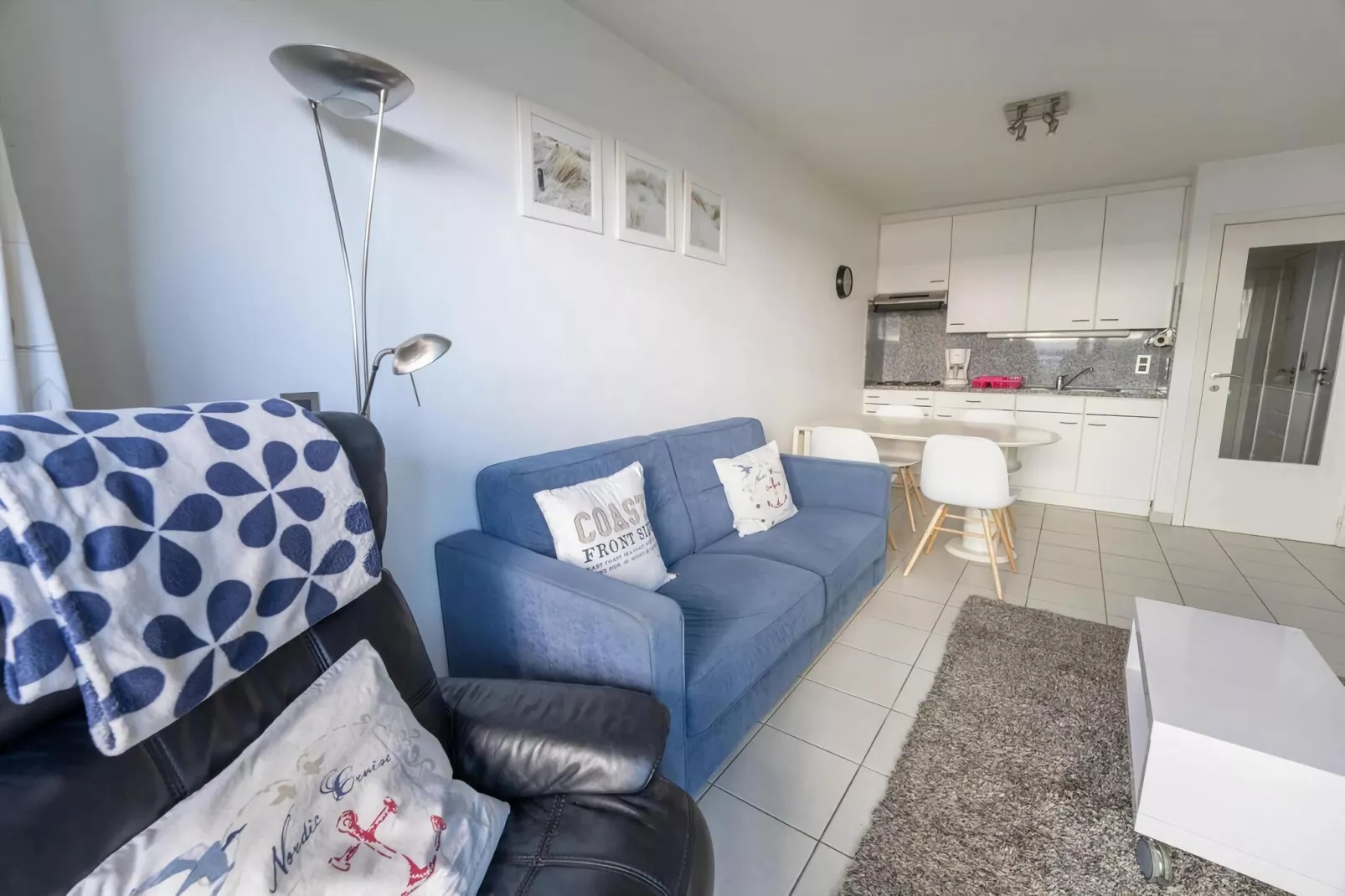 PLAZA G/1601-Living room