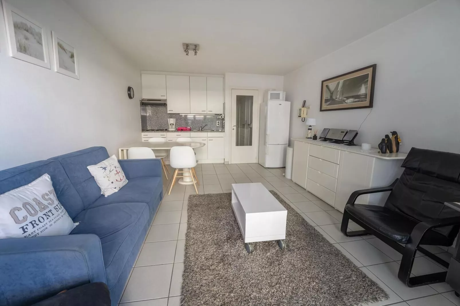 PLAZA G/1601-Living room
