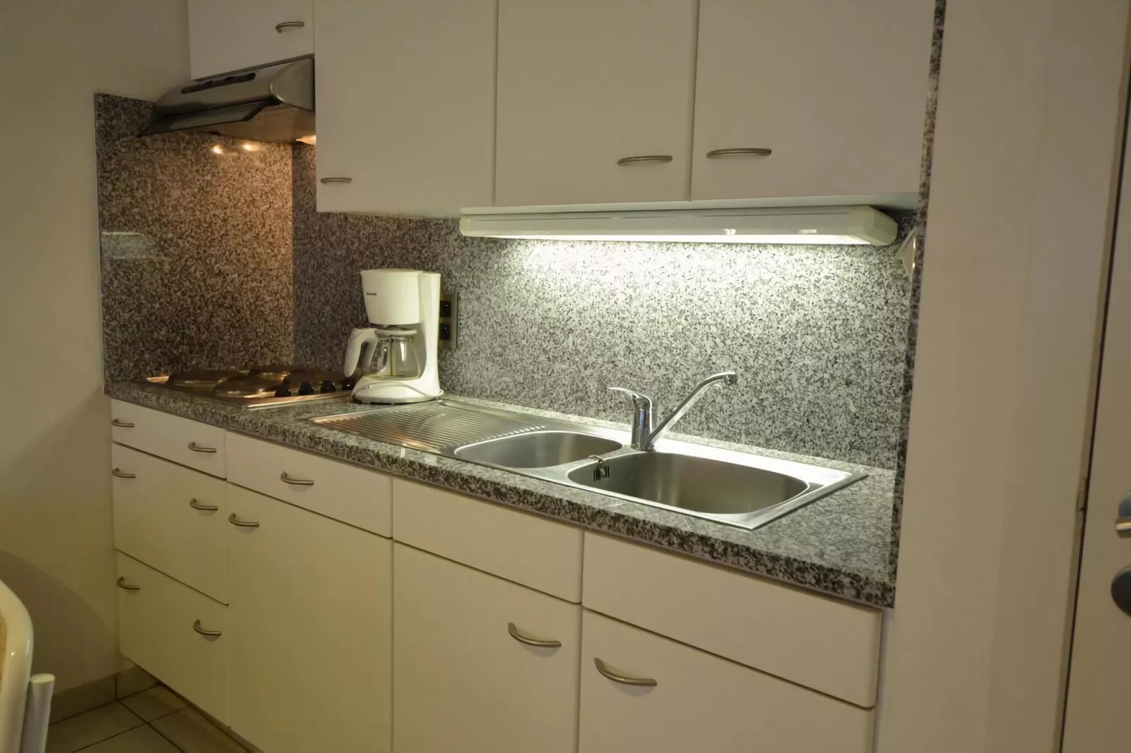 PLAZA G/1601-Kitchen