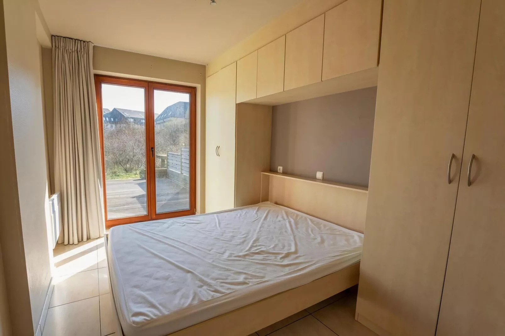 PLAZA A1/A1B01-Bedroom