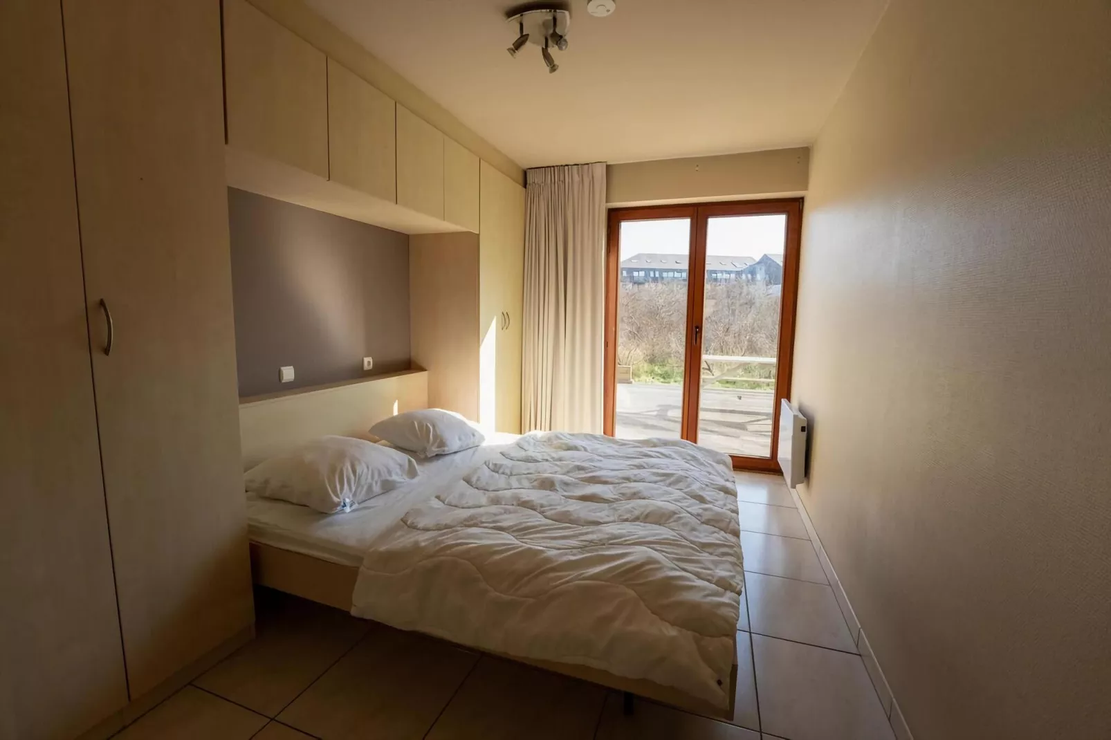 PLAZA A1/A1B01-Bedroom