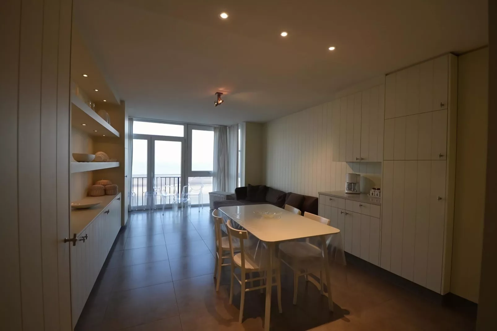 BRITANNI/BRIT0601-Dining room