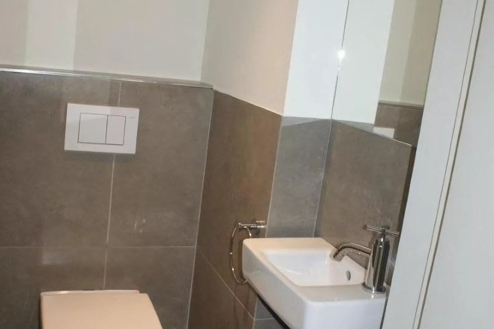 BRITANNI/BRIT0601-Bathroom