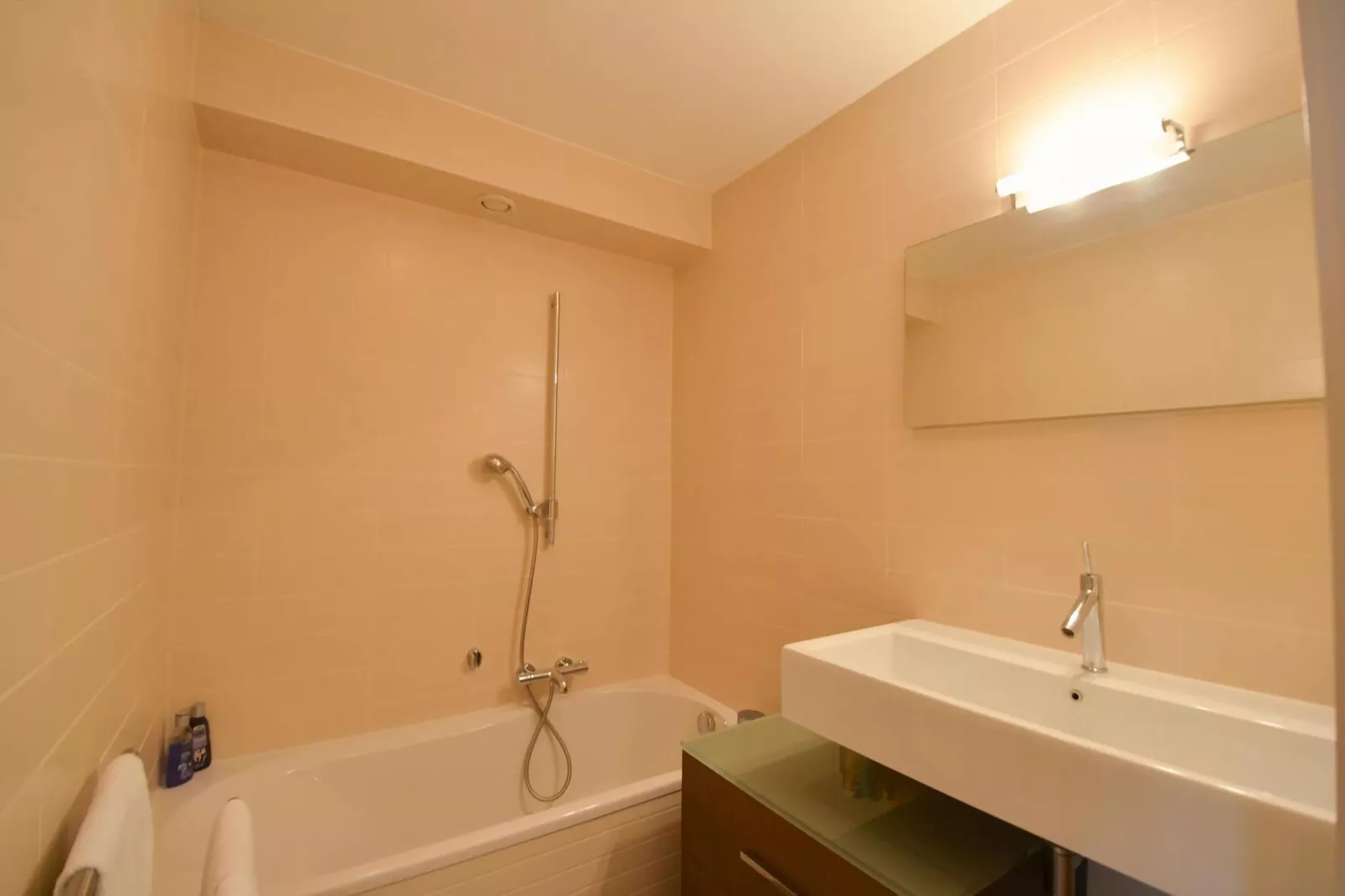 GAUQKL/GAUL4-Bathroom