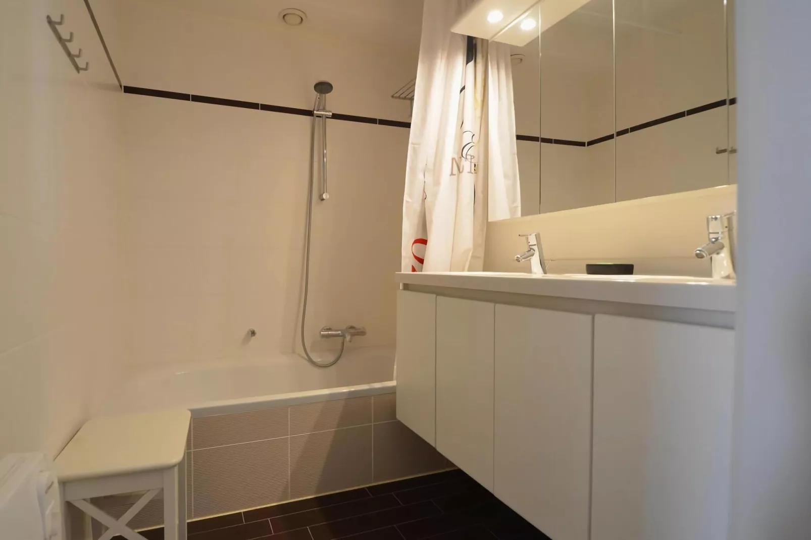 GAUQKL/GAUL3-Bathroom