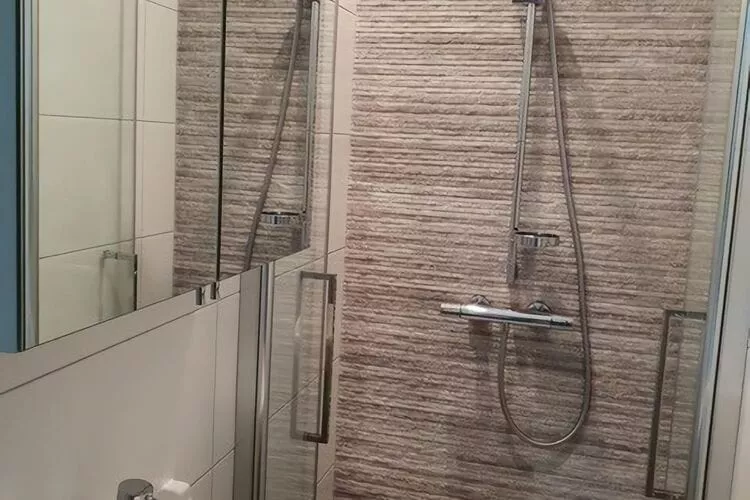 TER JAN/JAN/GV02-Bathroom